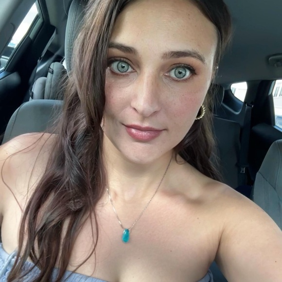 Meet your Posher, Sarah - Picture 1 of 1